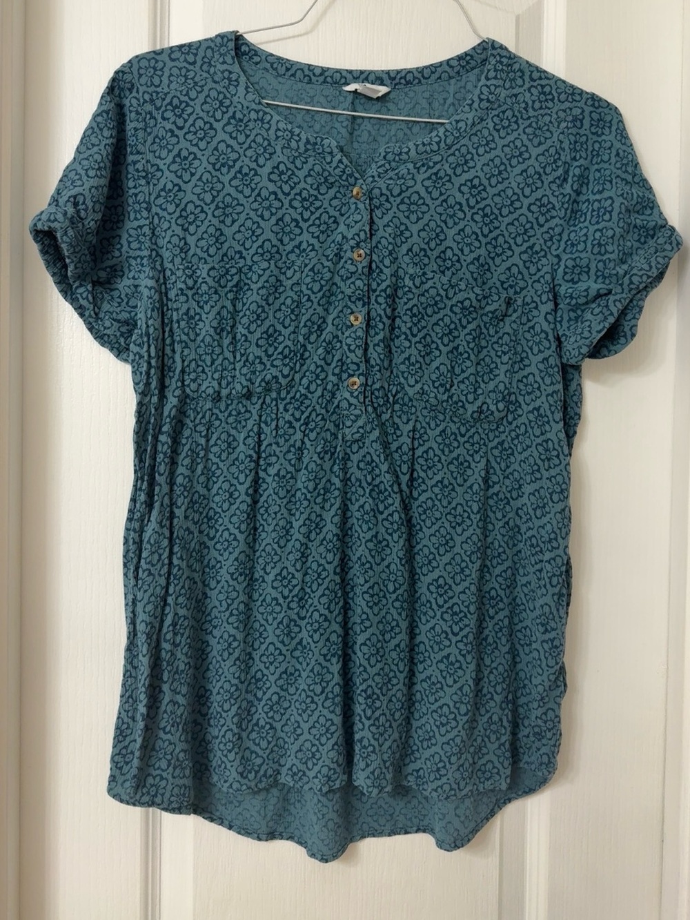 Sonoma floral dark teal henley blouse cuffed sleeve button up front pockets L